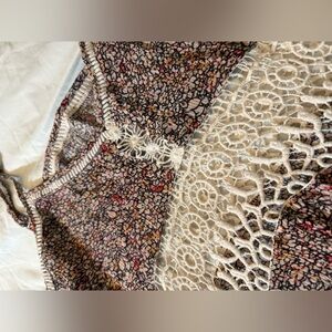 Women’s Boutique Country Tank Top- size XL - lace and floral